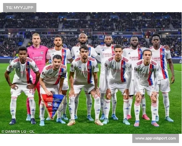 拉卡泽特梅开二度 助里昂2-0胜昂热 保留欧战希望