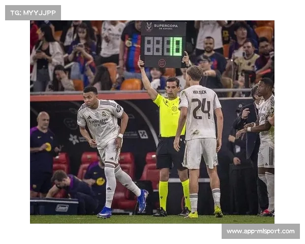 皇马2-0莱万特视频回放：姆巴佩造点过程VAR确认无误